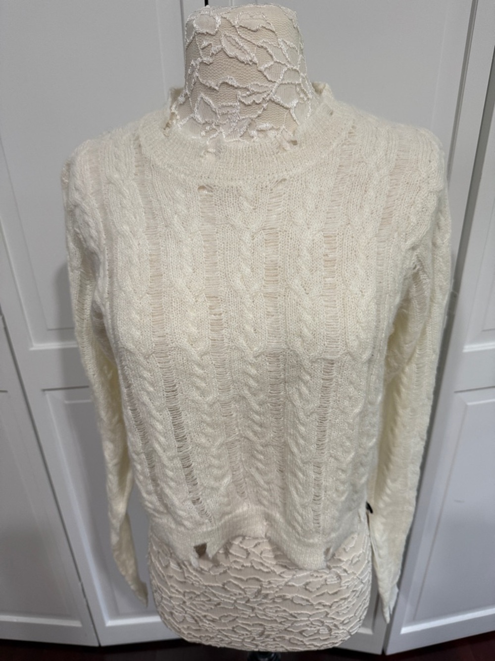Commense Sweater